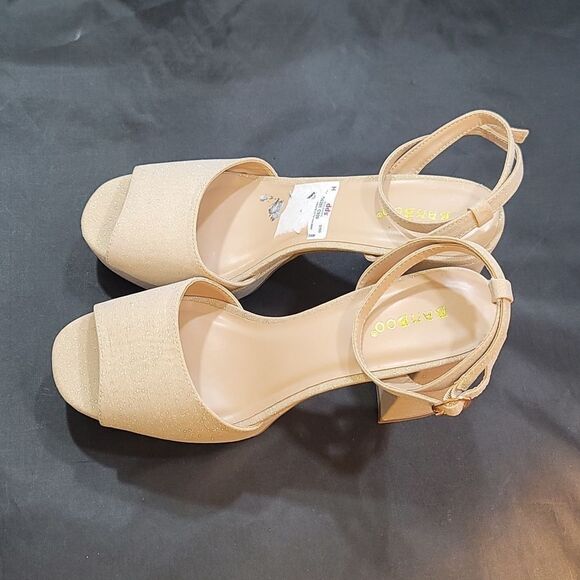 BRAND NEW BAMBOO BLOCK-HEEL ADJUSTABLE BUCKLE CLOSURE OPEN-TOE SANDAL - Picture 6 of 15